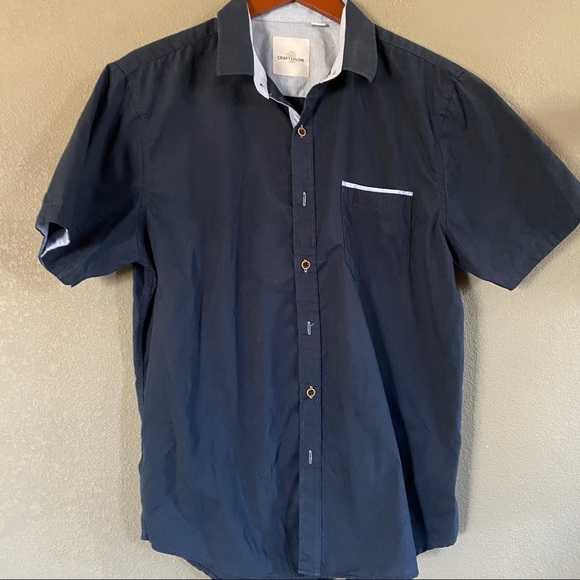 Men’s navy button up - Picture 5 of 7